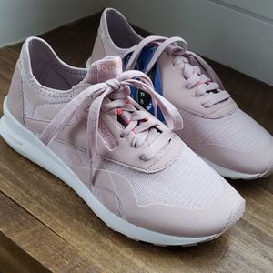 Pink Reebok sneakers size 6 1/2